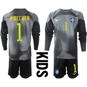 Baby Fußballbekleidung Brasilien Alisson Becker #1 Torwart Heimtrikot WM 2022 Langarm (+ kurze hosen)